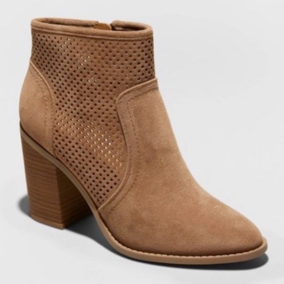 Universal Thread Shoes - Taupe Microsuede Heeled Bootie 8.5